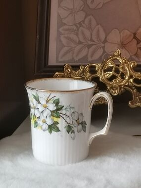Royal Albert "White Dogwood" Floral Bone China Mug with Gold Trim